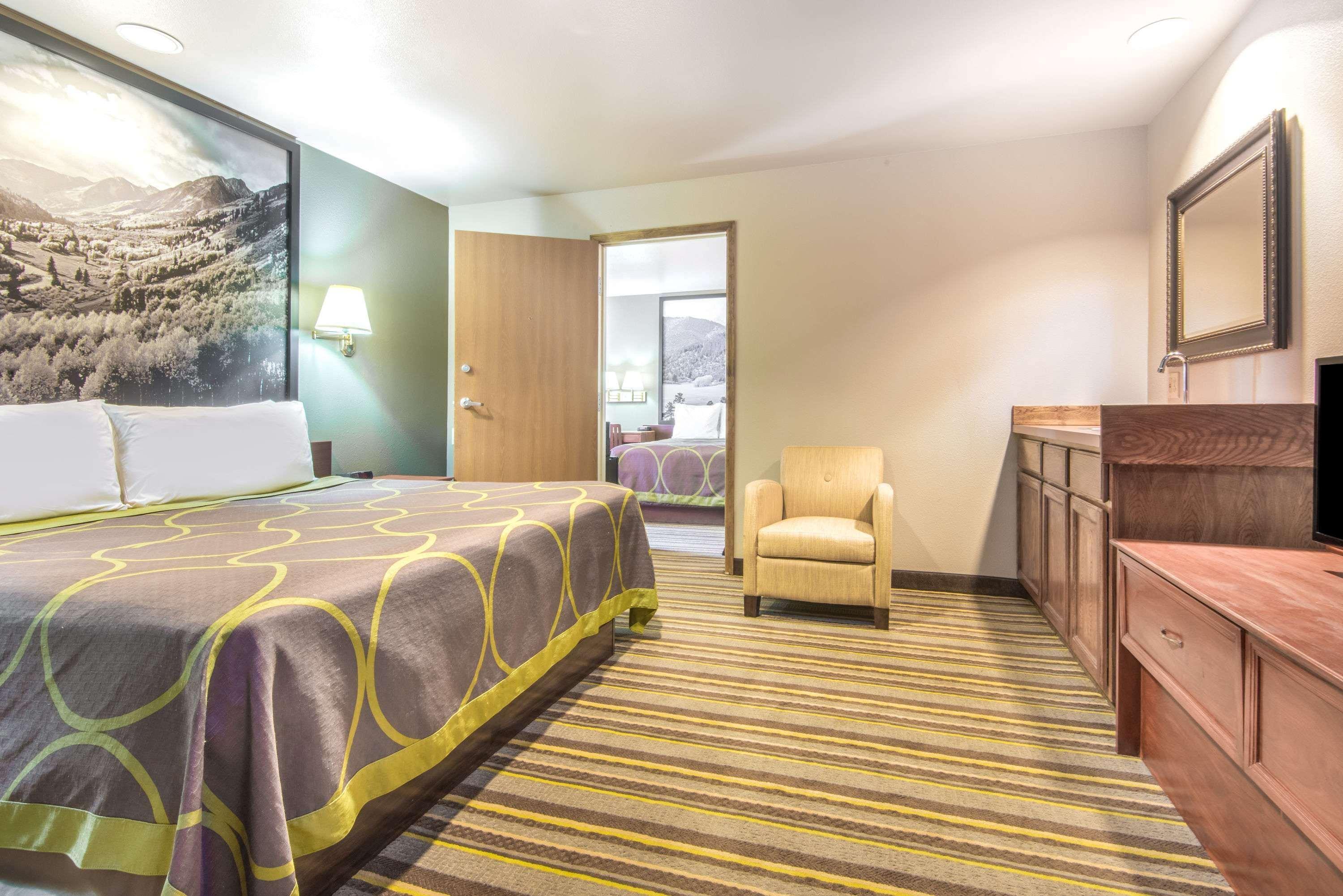 Super 8 By Wyndham Buena Vista Hotel Buitenkant foto