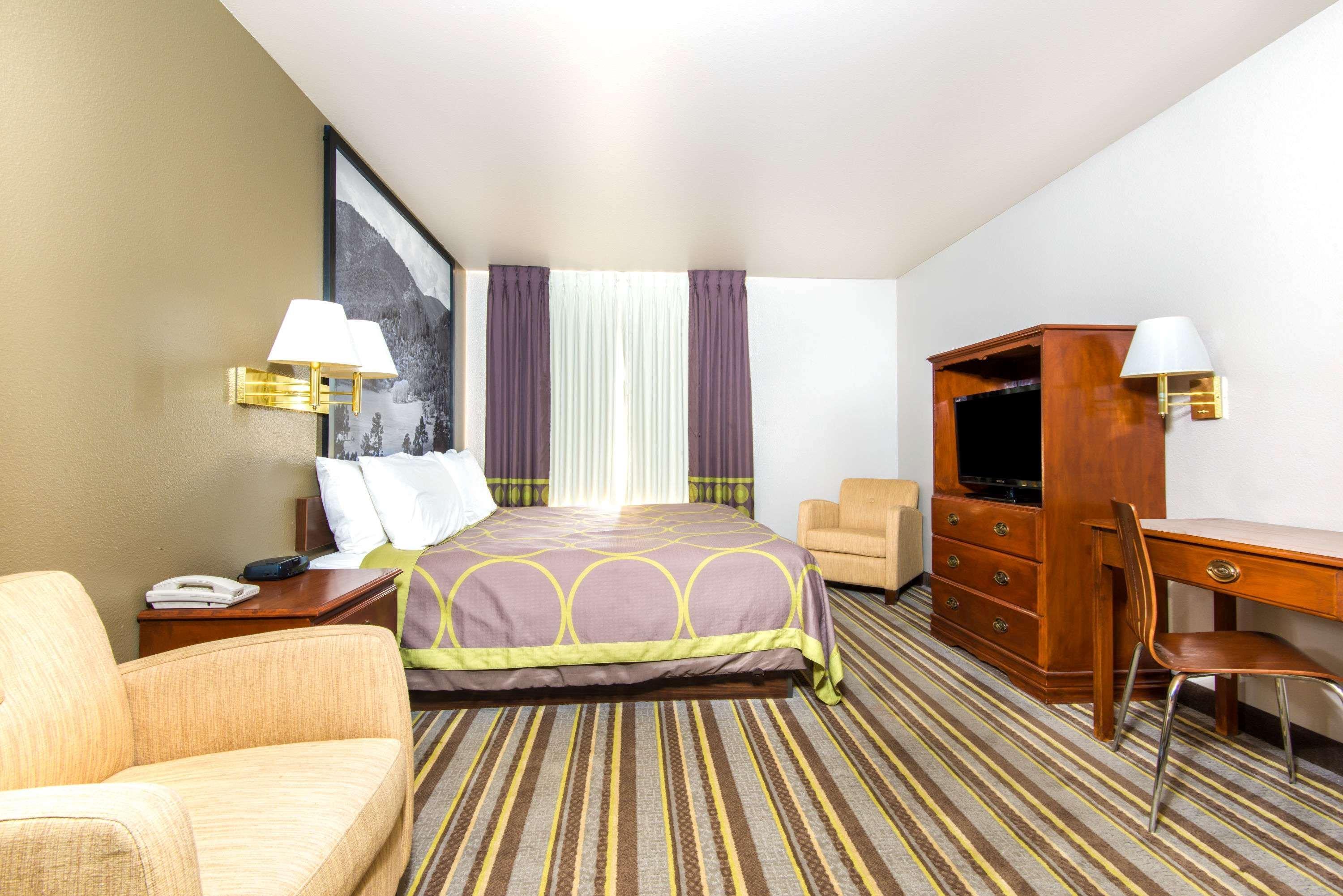 Super 8 By Wyndham Buena Vista Hotel Buitenkant foto