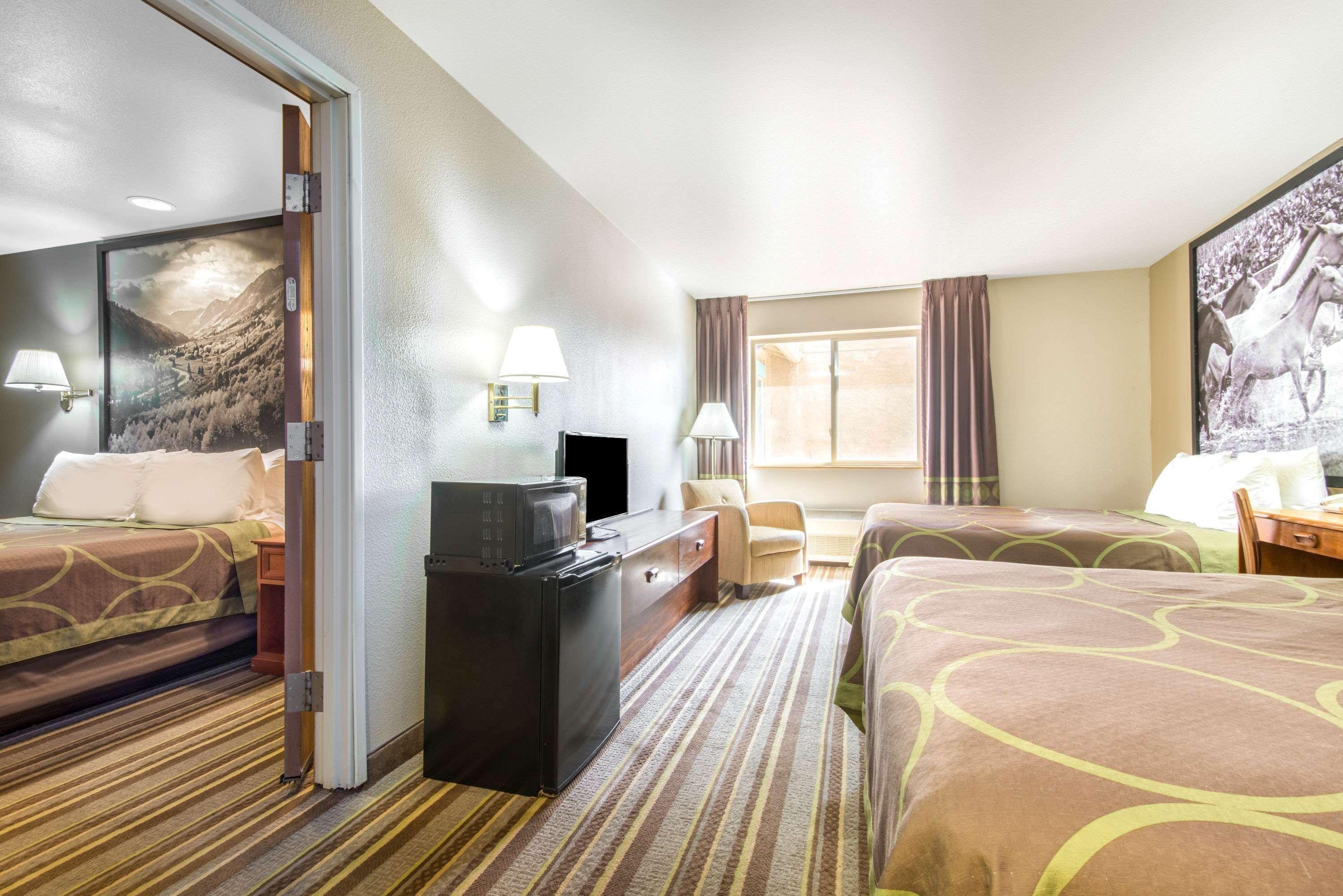 Super 8 By Wyndham Buena Vista Hotel Buitenkant foto